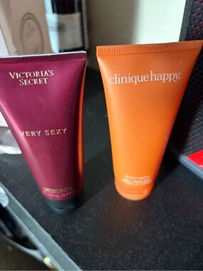 Clinique Happy wash and Victoria’s Secret very sexy lotion